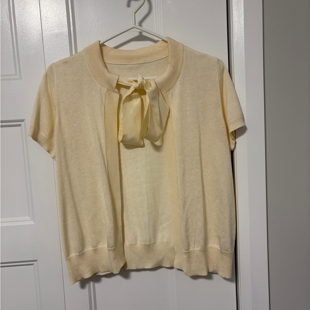 Cream Short Sleeve Cardigan Short Sleeve Shrug with Silk Bow Tie Size Small
